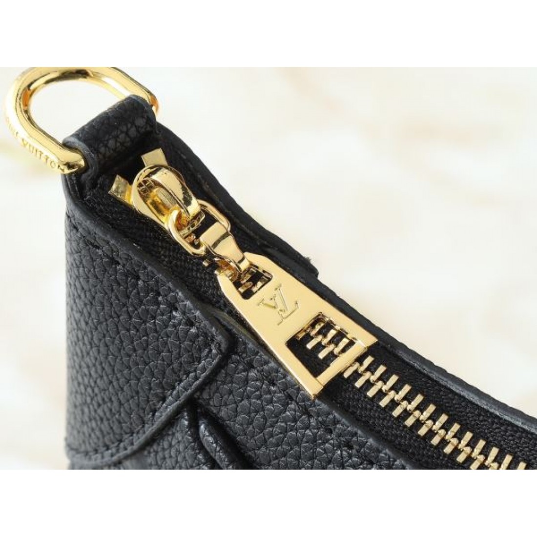  高級感ただよう LOUIS VUITTON ルイヴィトン コピー トートバッグ 洗練された佇まい