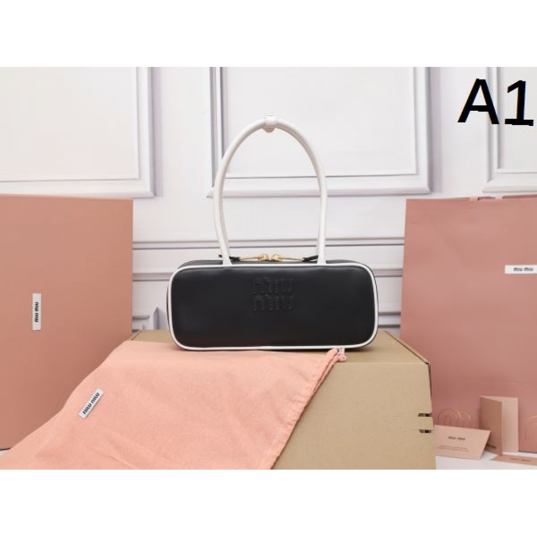 MIU MIU スーパーコピー トートバッグ ミュウミュウ 個性的でスタイリッシュに