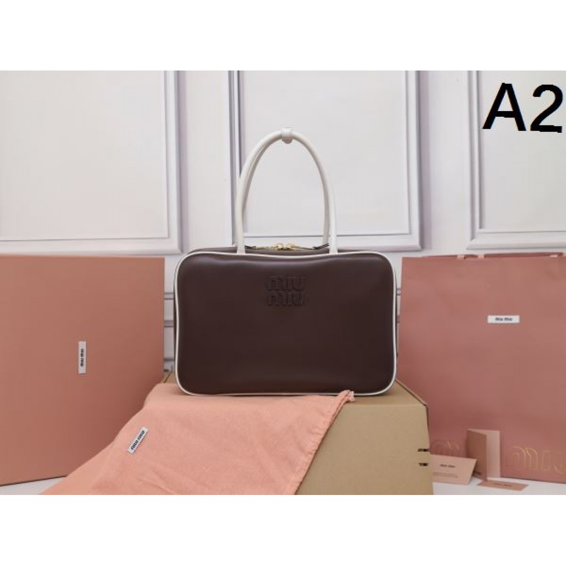 トレンド感あふれる ミュウミュウ スーパーコピー トートバッグ MIU MIU 華麗な雰囲気