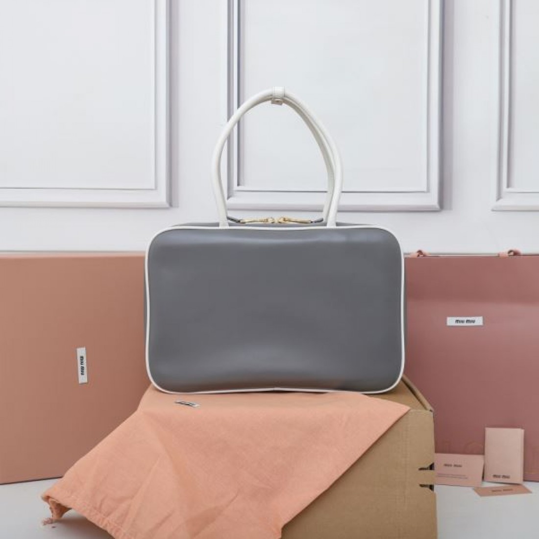 トレンド感あふれる ミュウミュウ スーパーコピー トートバッグ MIU MIU 華麗な雰囲気