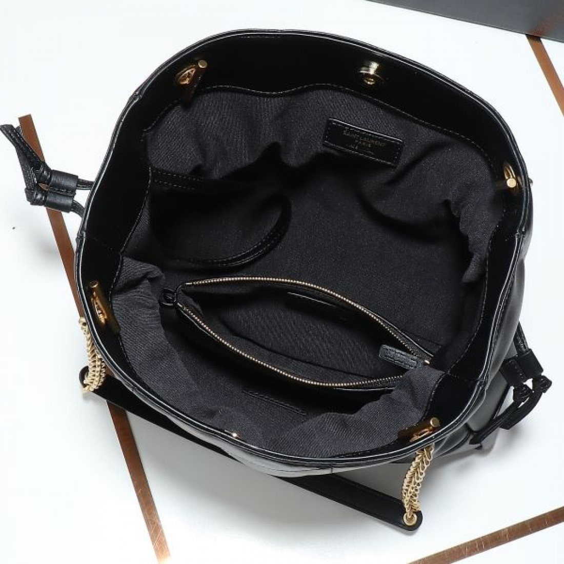  洗練されたスタイルの イヴ サンローラン スーパーコピー トートバッグ YSL