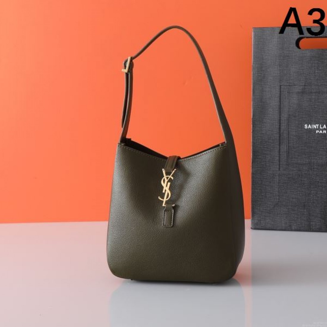 高級感ただよう YSL イヴ サンローラン スーパーコピー トートバッグ モダンな魅力