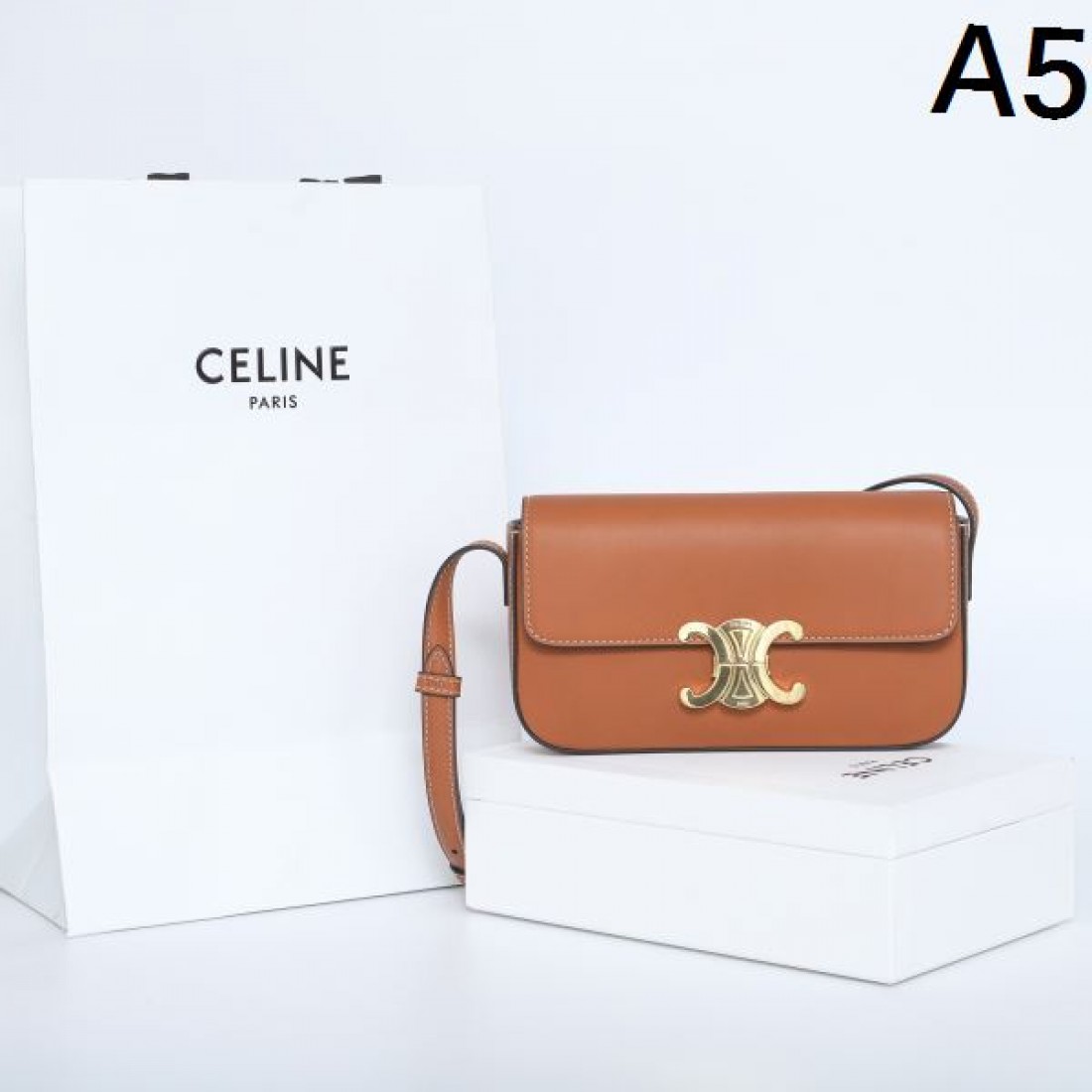 今季注目の CELINE セリーヌ コピー ショルダーバッグ 大人スタイルを演出
