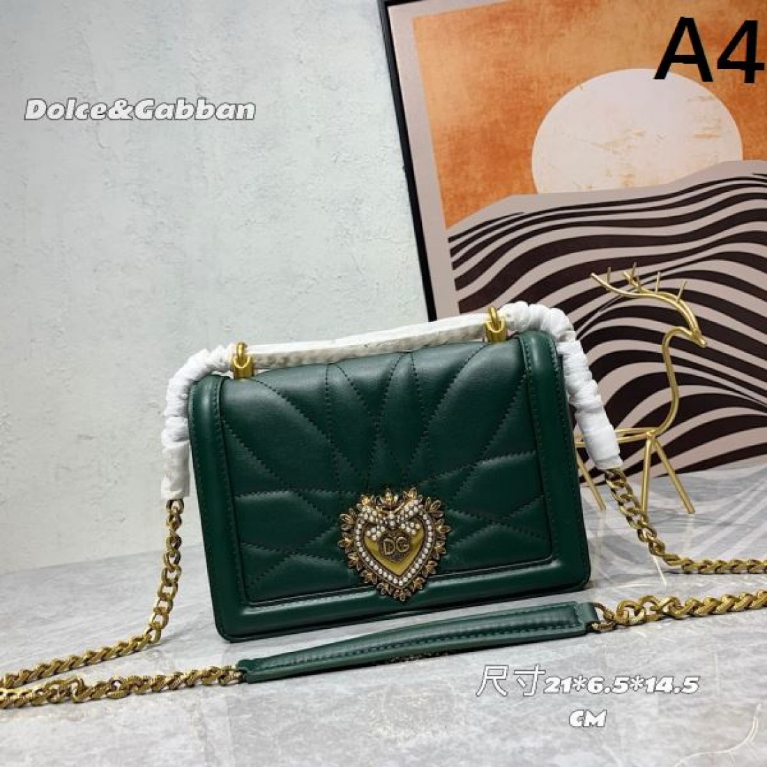 大人の雰囲気ただよう ドルチェ＆ガッバーナ コピー ショルダーバッグ DOLCE＆GABBANA スタイリッシュに