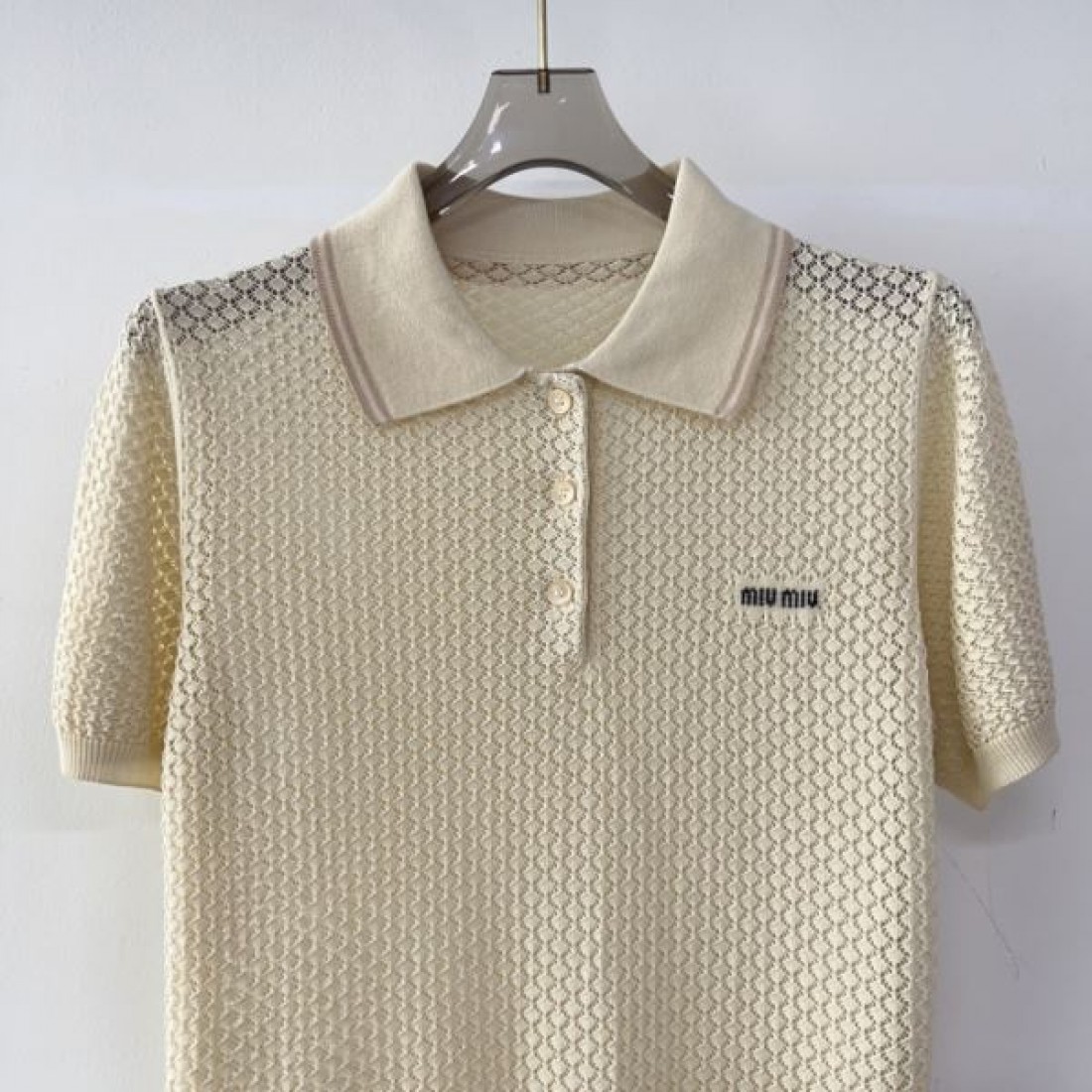 MIU MIU ミュウミュウ コピー 半袖 洗練された女性らしい仕上がり