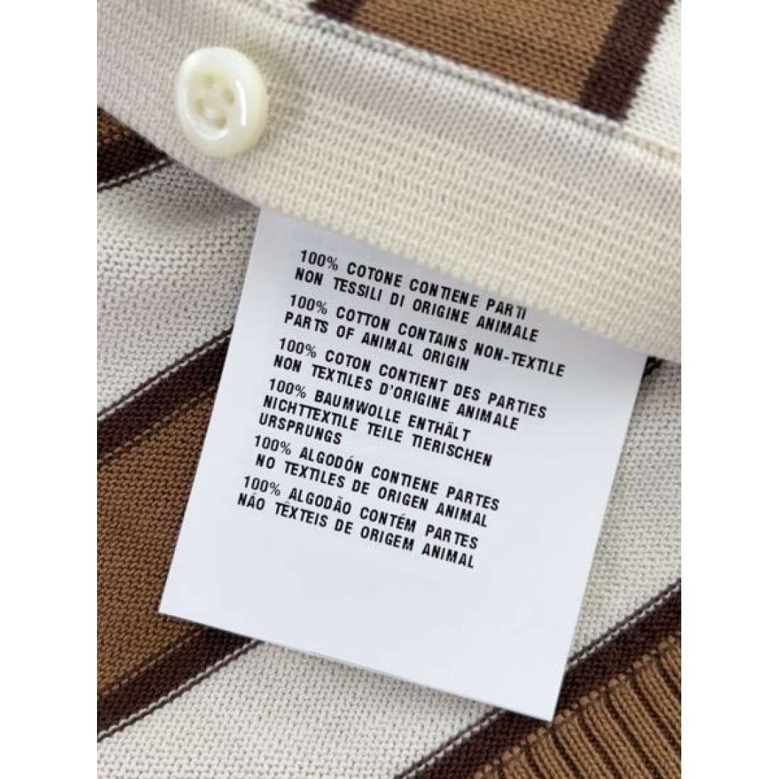 抜群の存在感を放つ プラダ スーパーコピー 半袖 PRADA モードな雰囲気