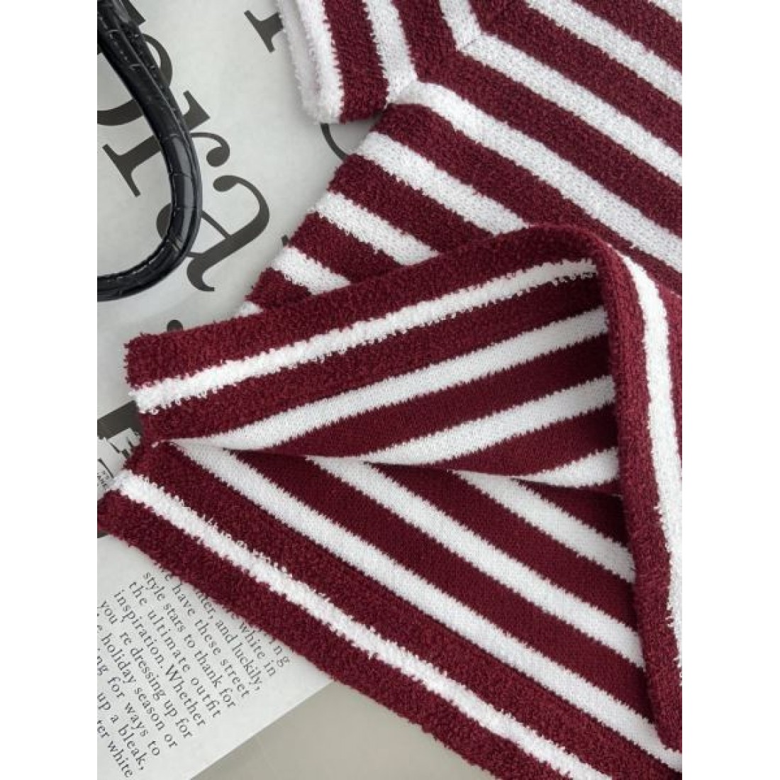  PRADA プラダ スーパーコピー 半袖 個性的でスタイリッシュなデザイン