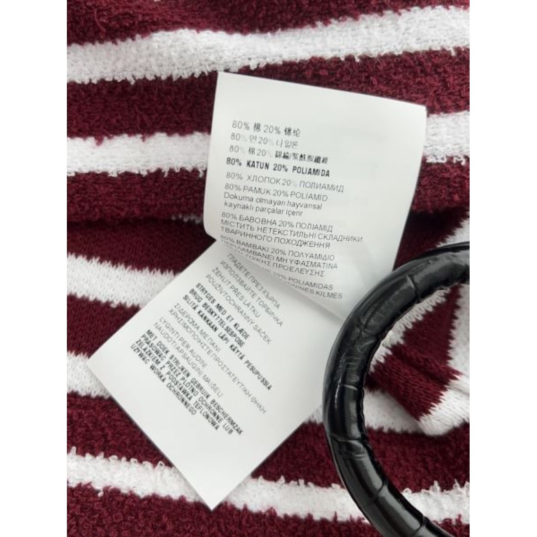  PRADA プラダ スーパーコピー 半袖 個性的でスタイリッシュなデザイン