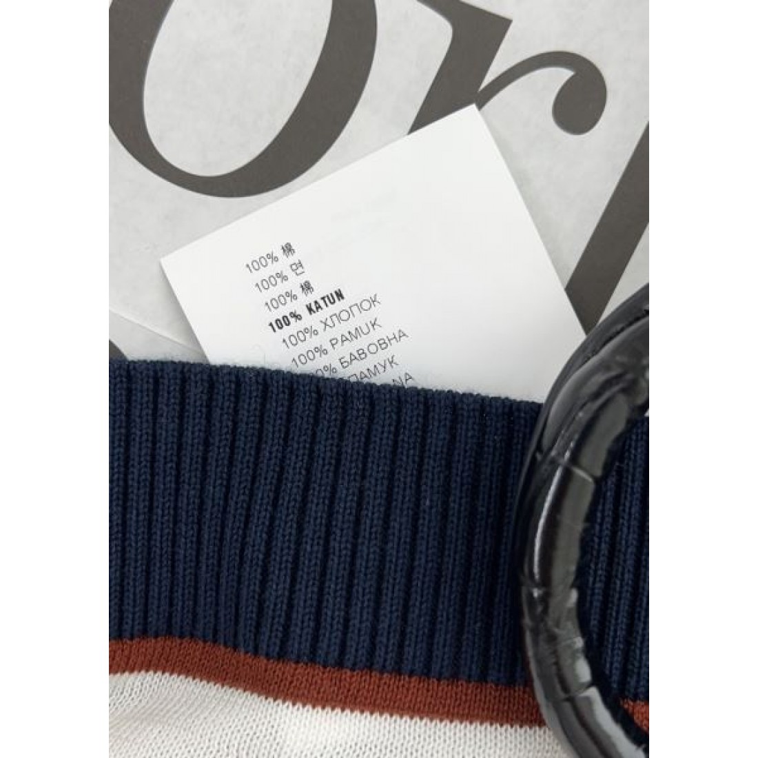 人気急上昇の PRADA プラダ スーパーコピー 半袖 クールで魅力的