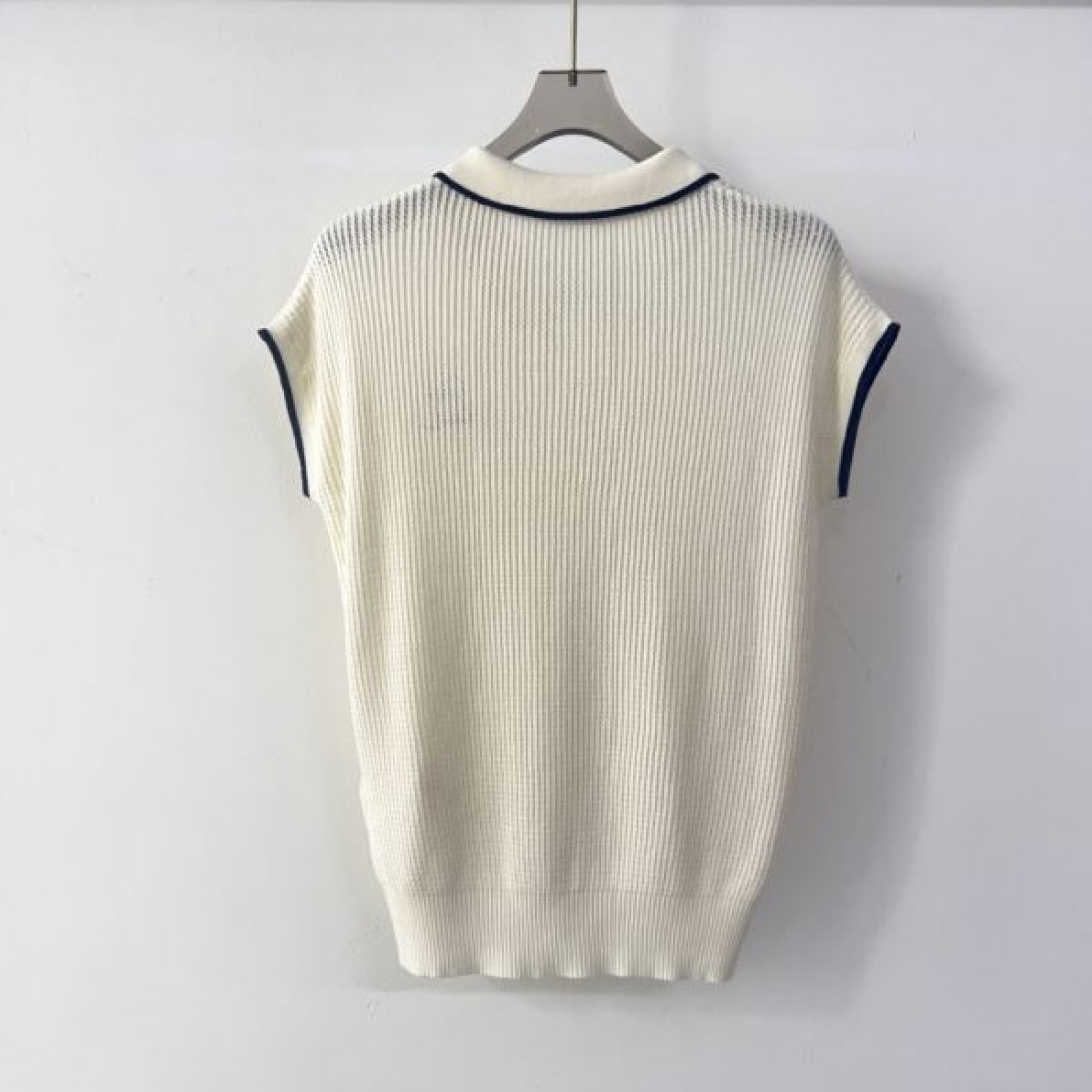  洗練されたモダンな ヴァレンティノ スーパーコピー 半袖 VALENTINO