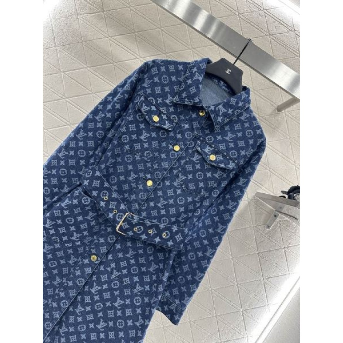 LOUIS VUITTON ルイヴィトン コピー ワンピース 高級感ただよう エレガントなデザイン