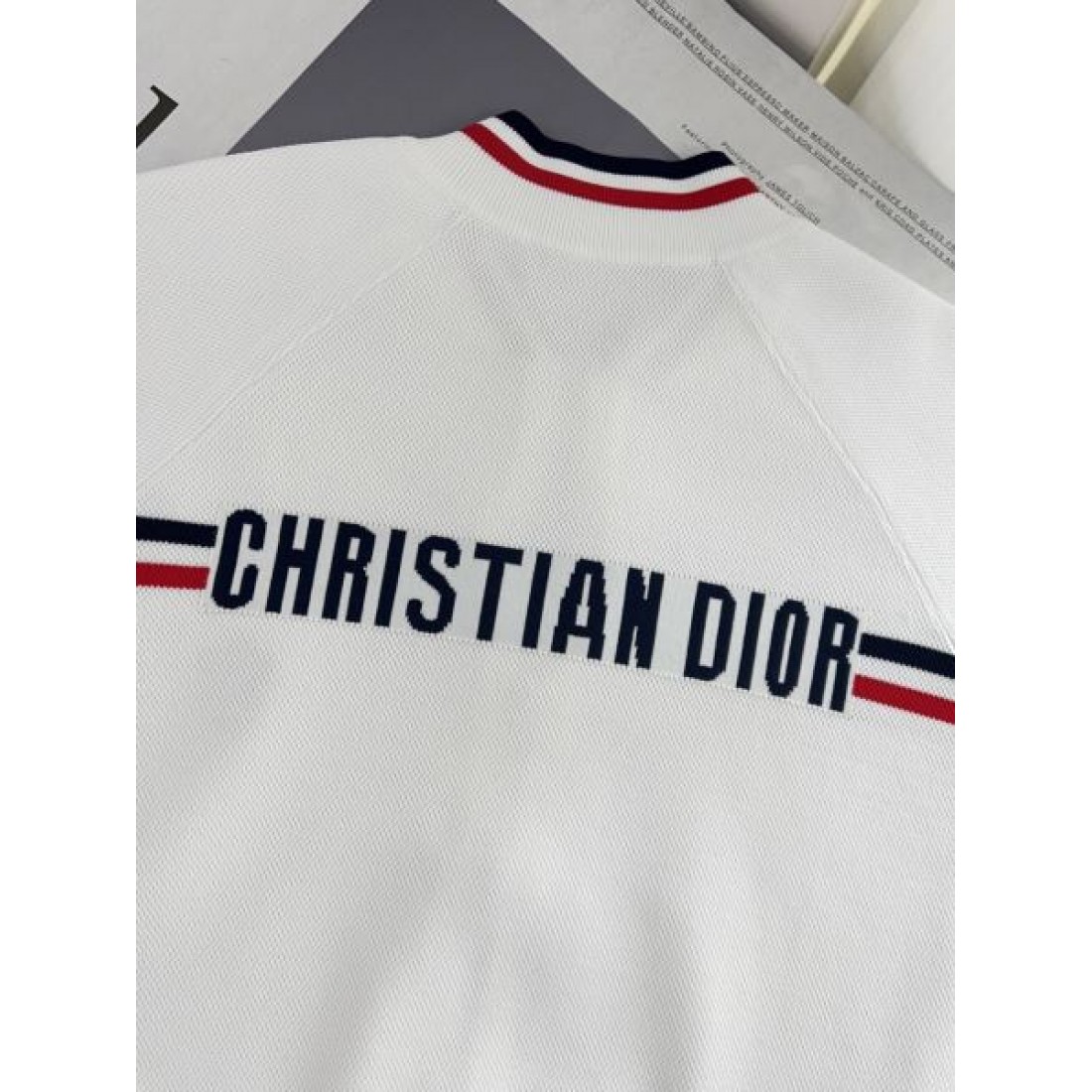 ディオール DIOR コピー 長袖トップス 洗練されたモダンな印象で大人っぽく