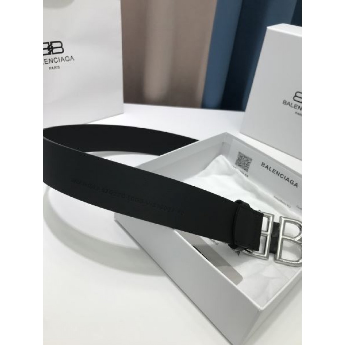  個性的でスタイリッシュな BALENCIAGA バレンシアガ スーパーコピー ベルト