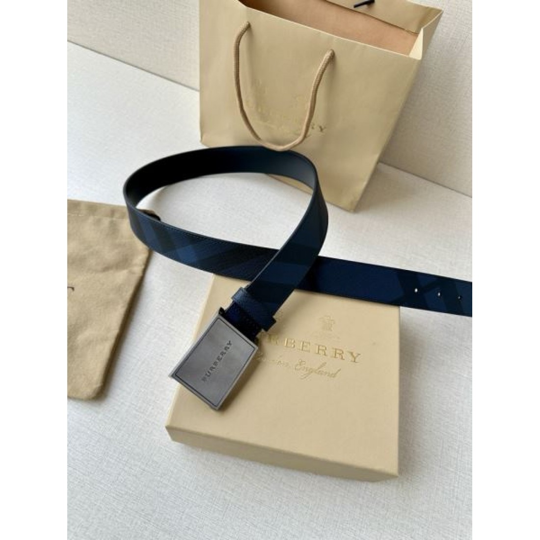 洗練された BURBERRY バーバリー スーパーコピー ベルト でモードに