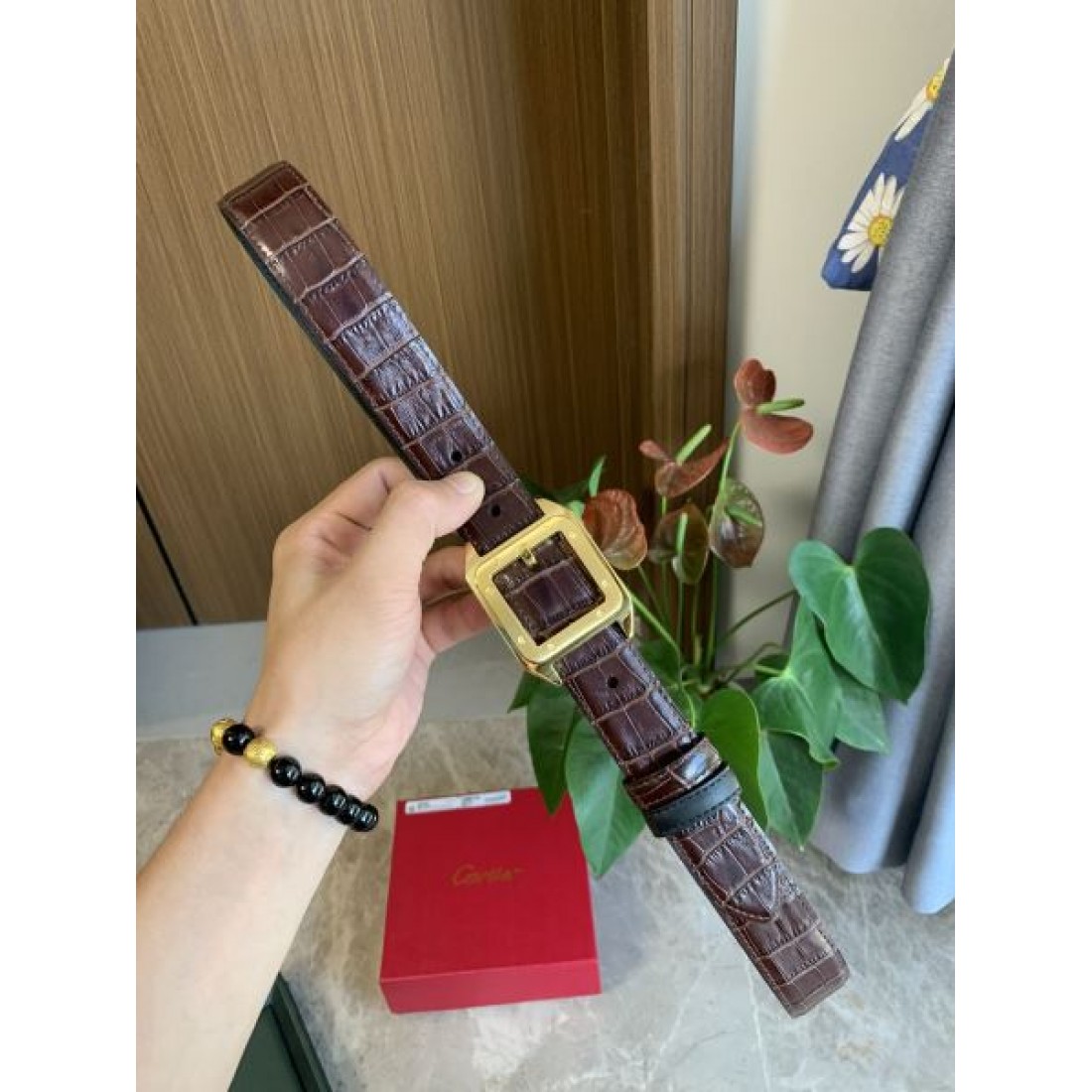 CARTIER スーパーコピー ベルト カルティエ 華やかでクラシカルな雰囲気