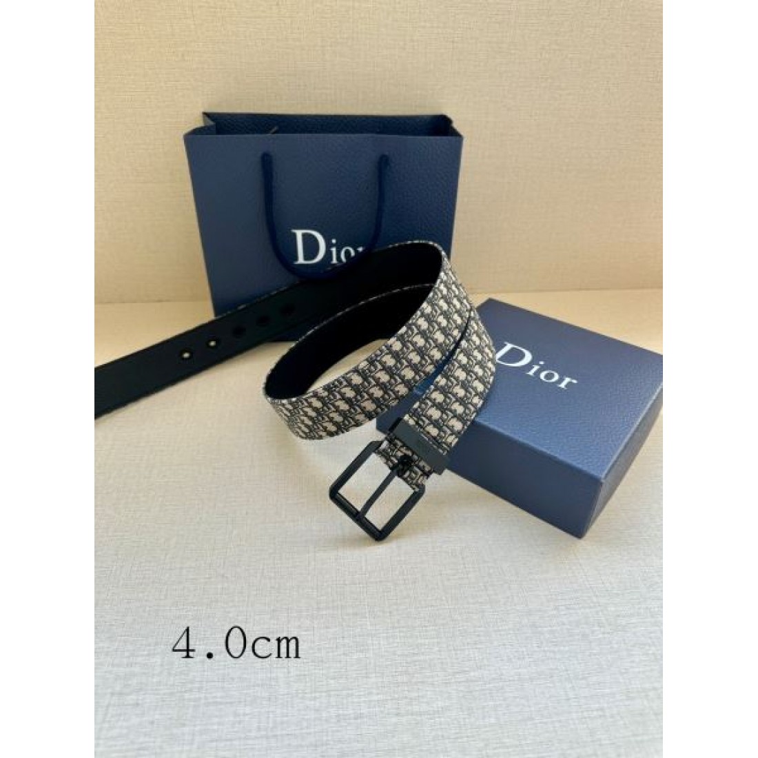 洗練された雰囲気ただよう DIOR ディオール コピー ベルト 魅力的な一本