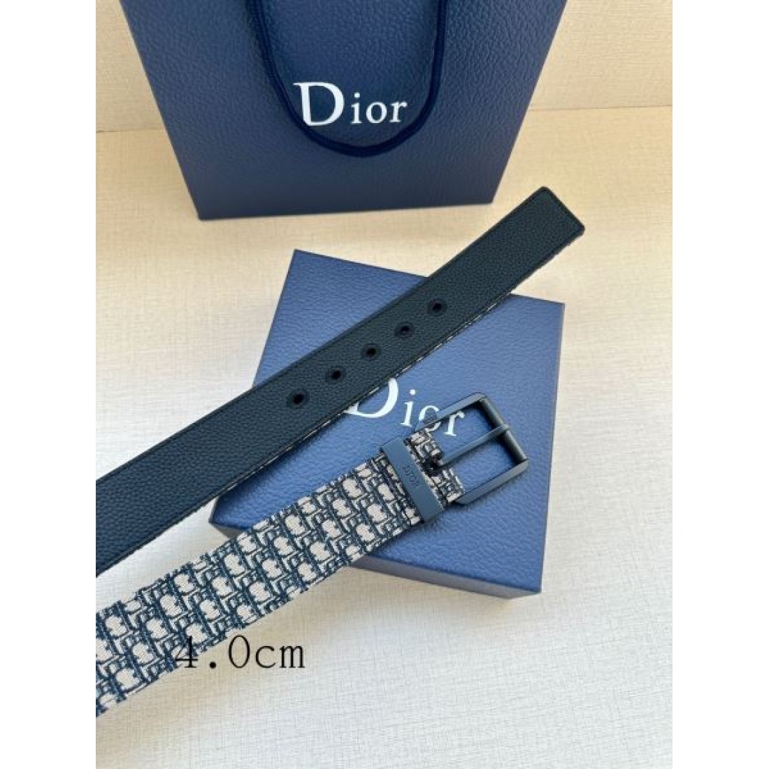 洗練された雰囲気ただよう DIOR ディオール コピー ベルト 魅力的な一本