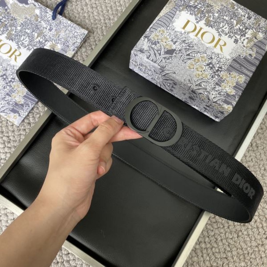 上質な雰囲気ただよう 人気の DIOR ディオール コピー ベルト 贅沢に