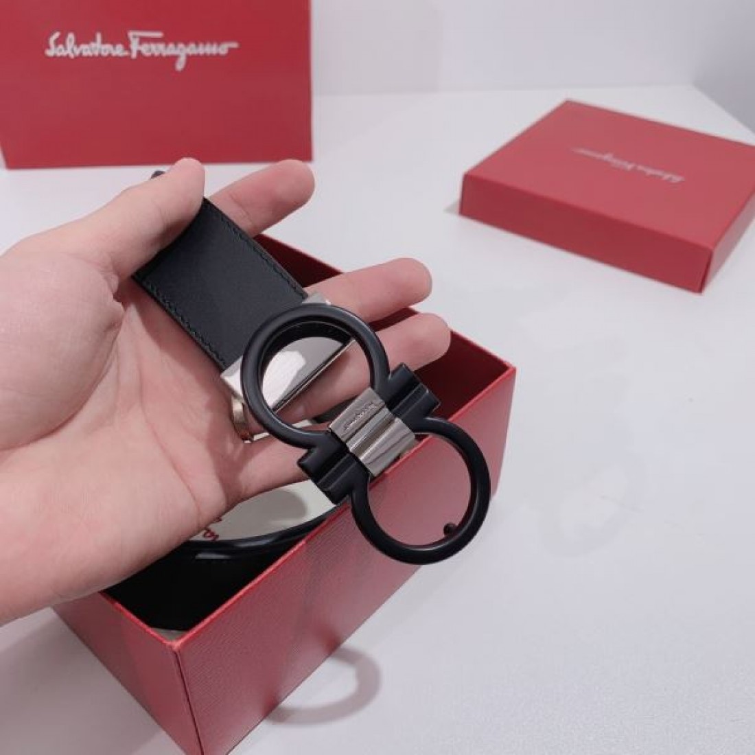 魅惑的で大胆な FERRAGAMO サルヴァトーレ コピー ベルト 存在感のある