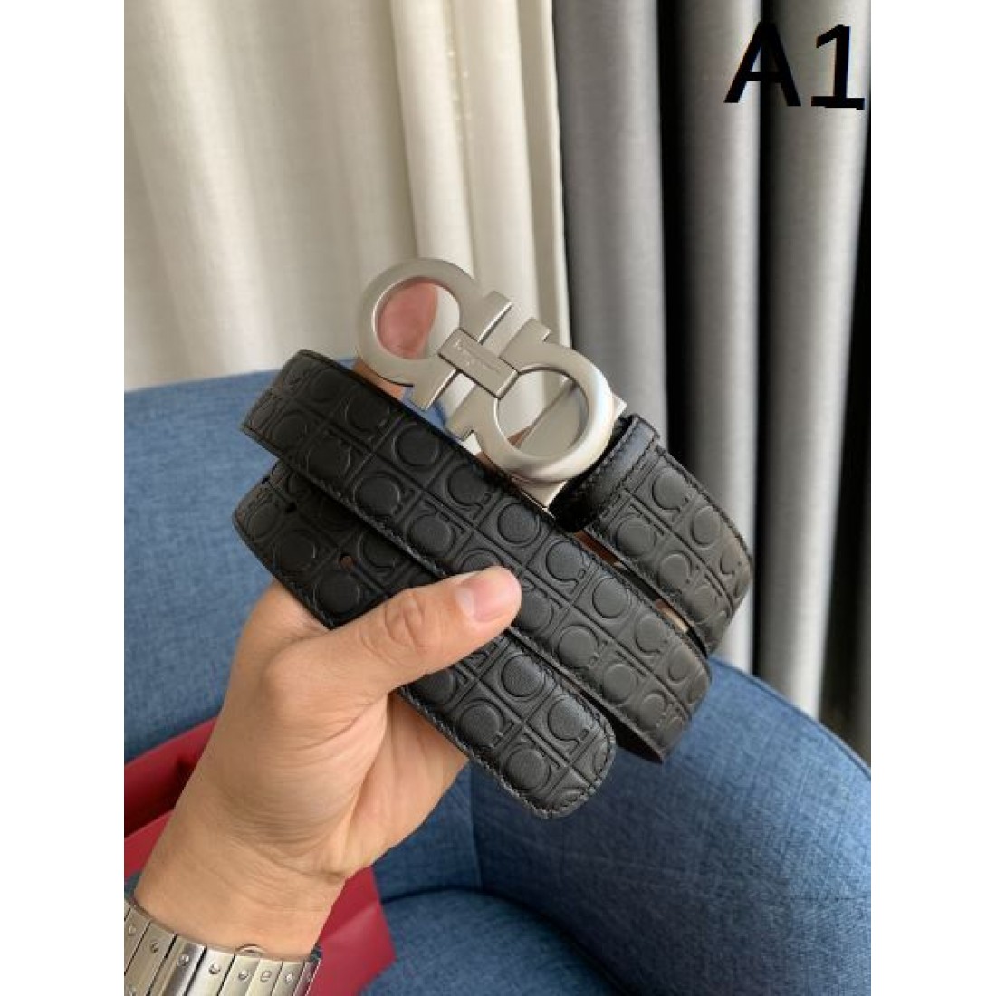 エレガントな雰囲気ただよう FERRAGAMO サルヴァトーレ コピー ベルト