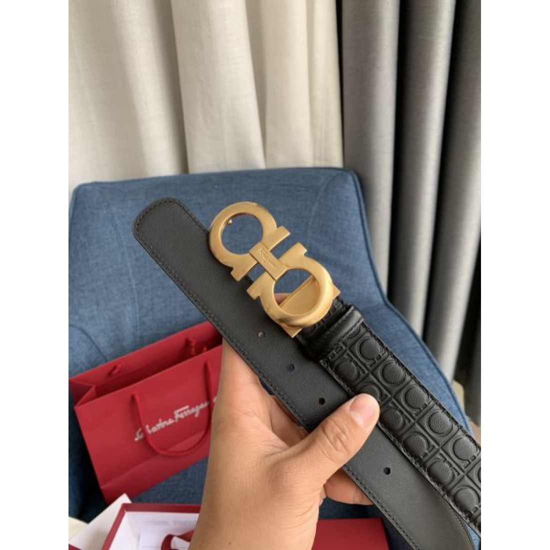 エレガントな雰囲気ただよう FERRAGAMO サルヴァトーレ コピー ベルト 