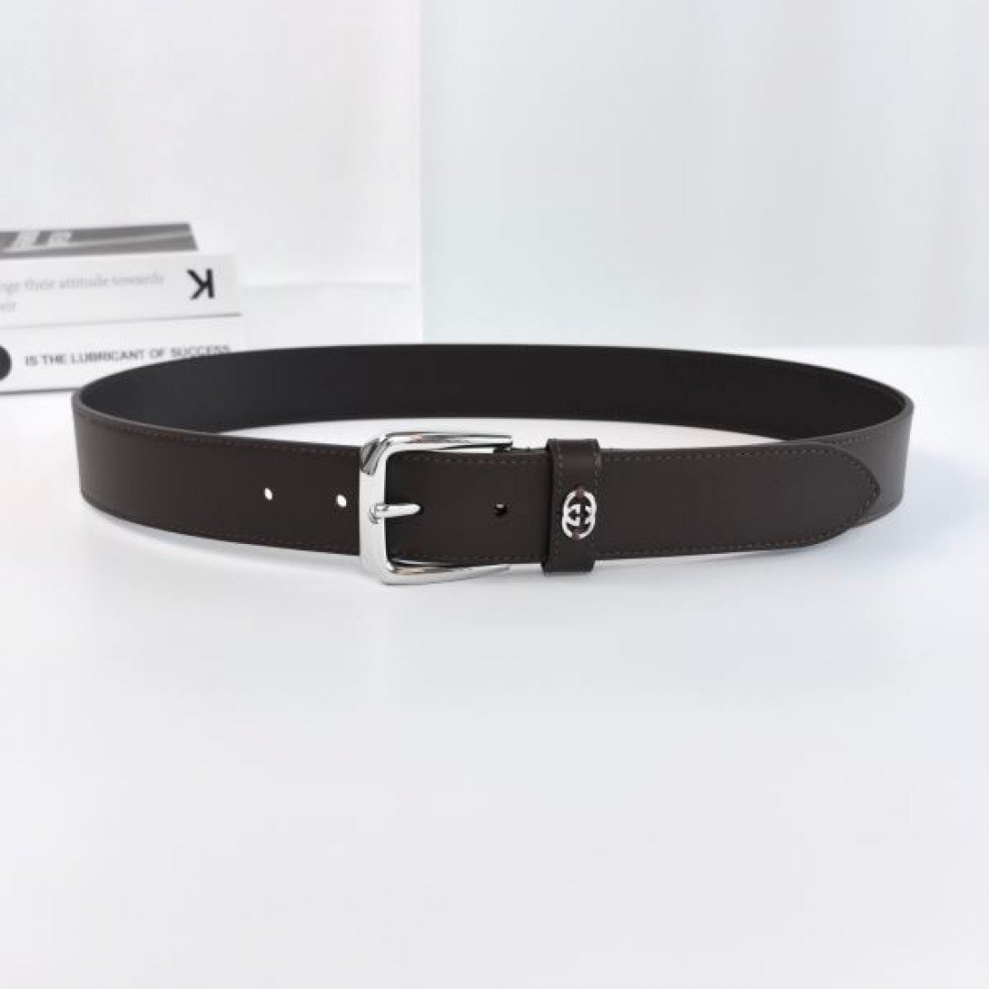  洗練と存在感を放つ GUCCI グッチ スーパーコピー ベルト 優雅に装う