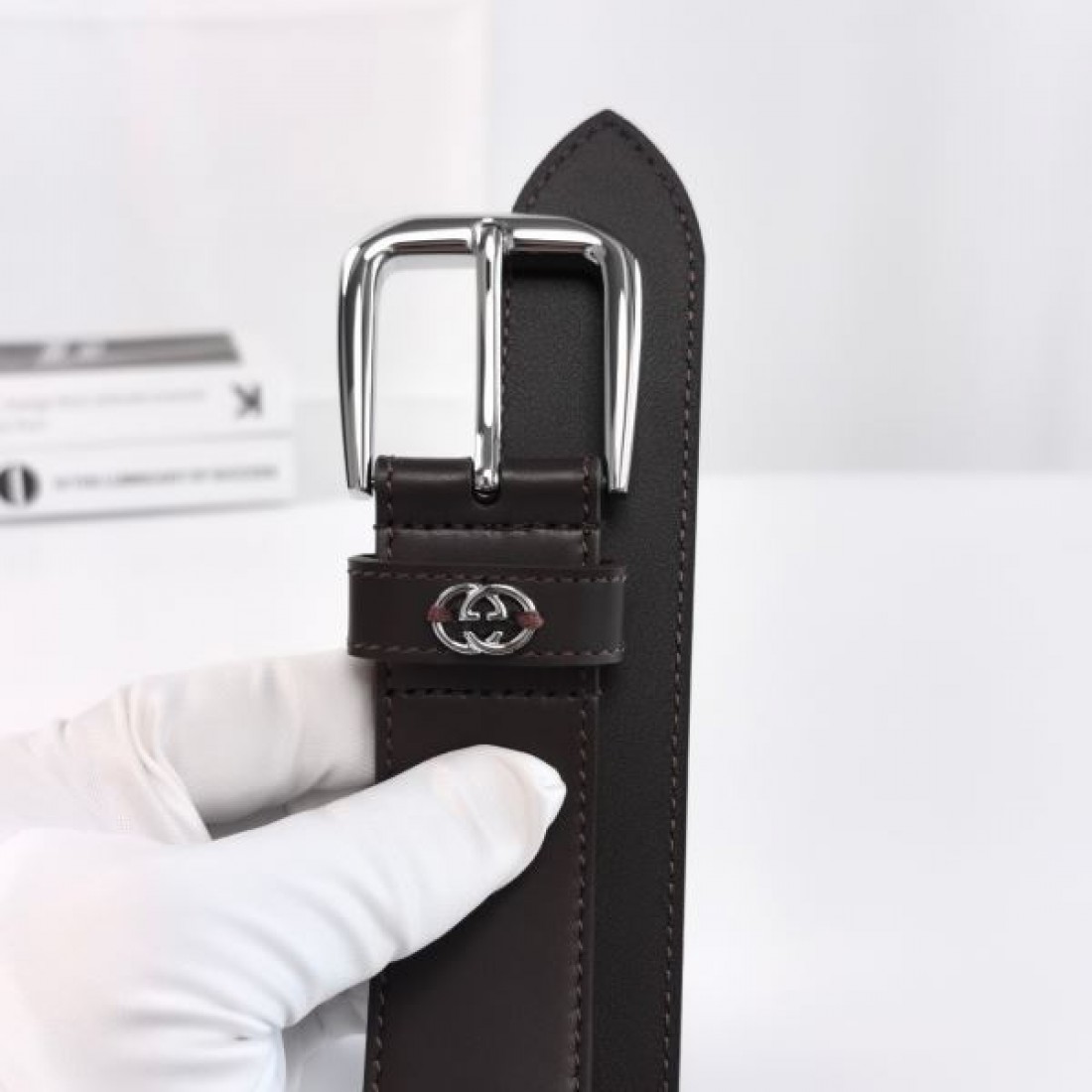  洗練と存在感を放つ GUCCI グッチ スーパーコピー ベルト 優雅に装う