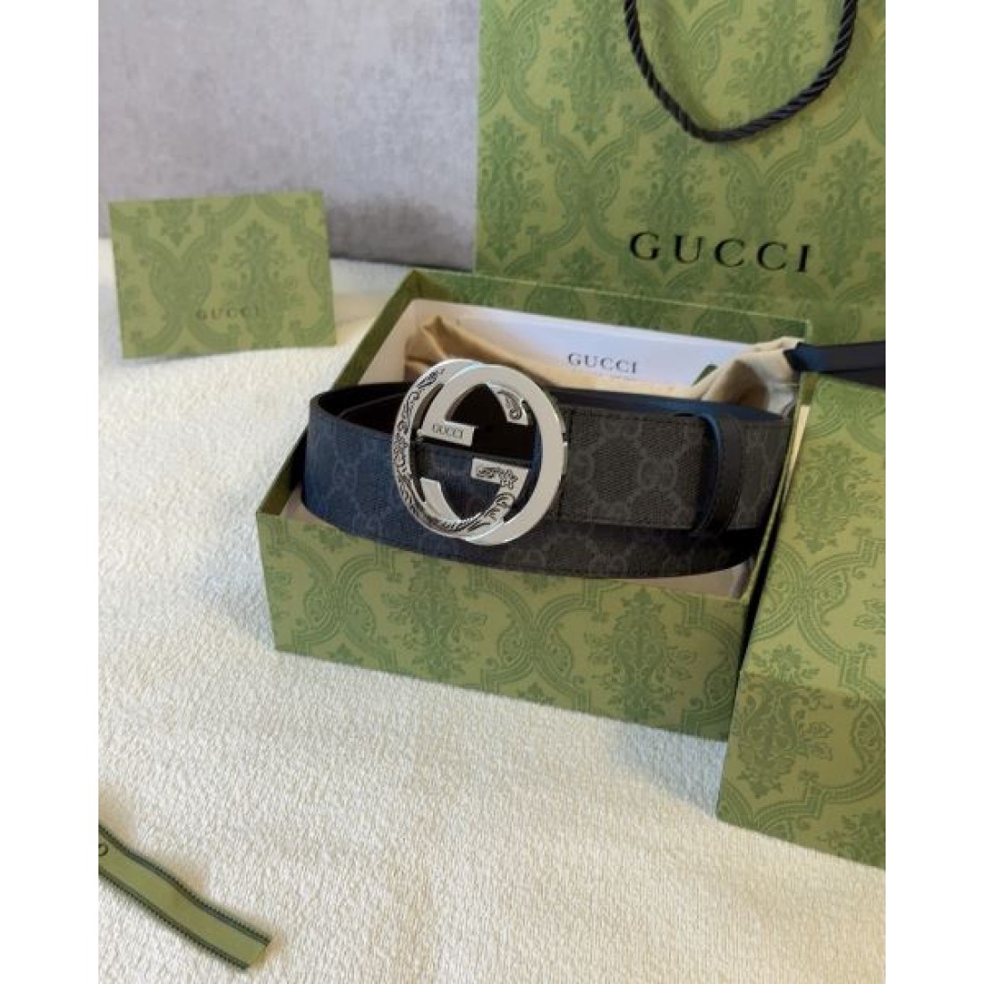 おすすめ グッチ スーパーコピー ベルト GUCCI 独特で魅惑的なデザイン