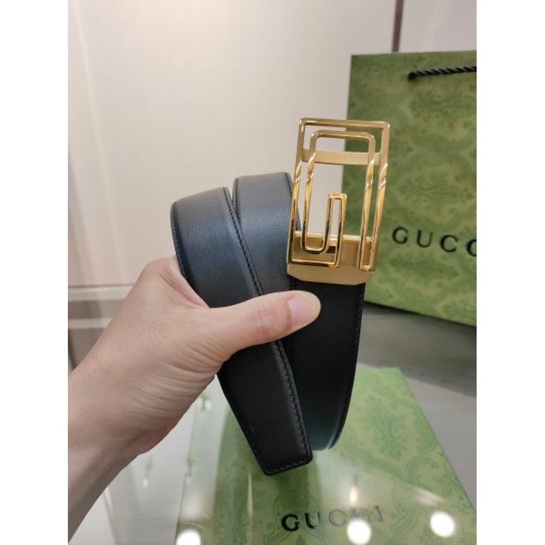 センス抜群の グッチ GUCCI スーパーコピー ベルト モダンな印象に