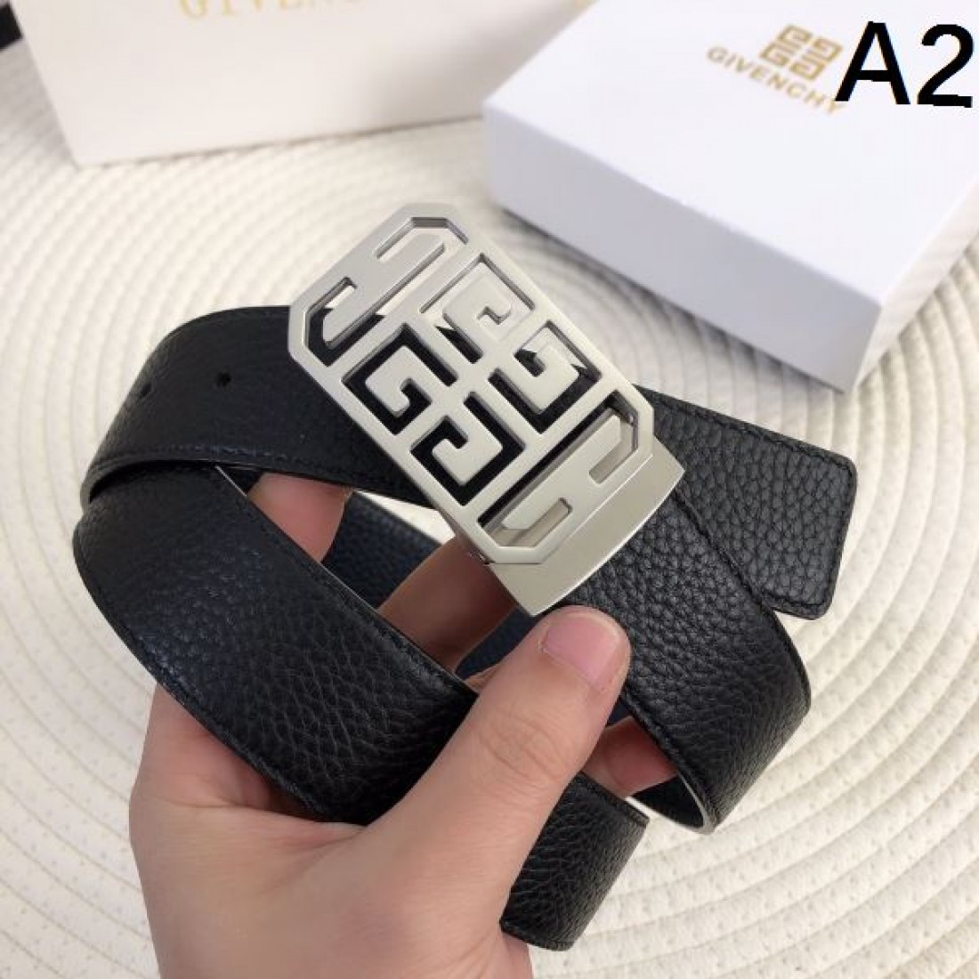  GIVENCHY ジバンシィ コピー ベルト 華やかで上品な デザイン性