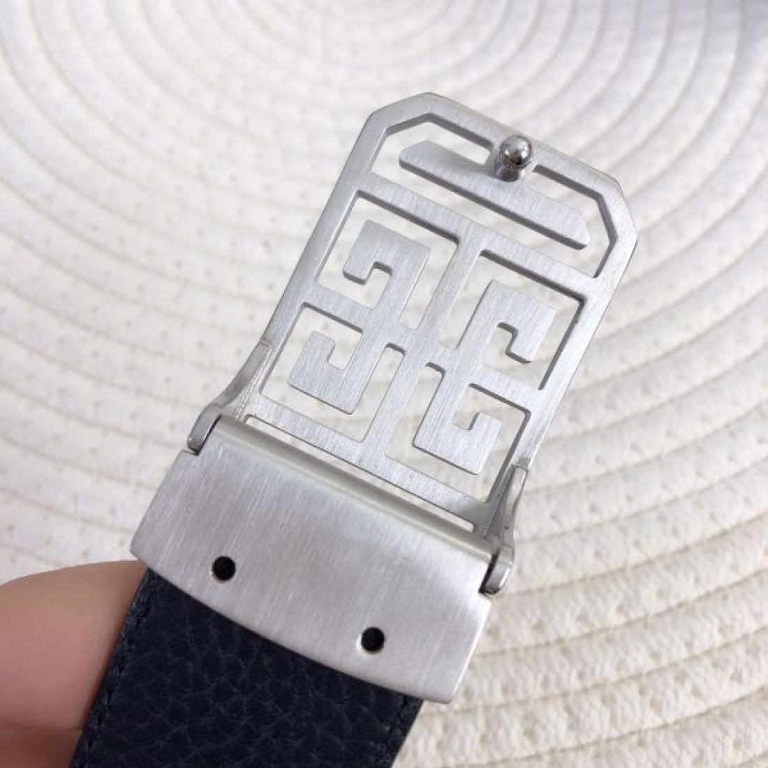  GIVENCHY ジバンシィ コピー ベルト 華やかで上品な デザイン性