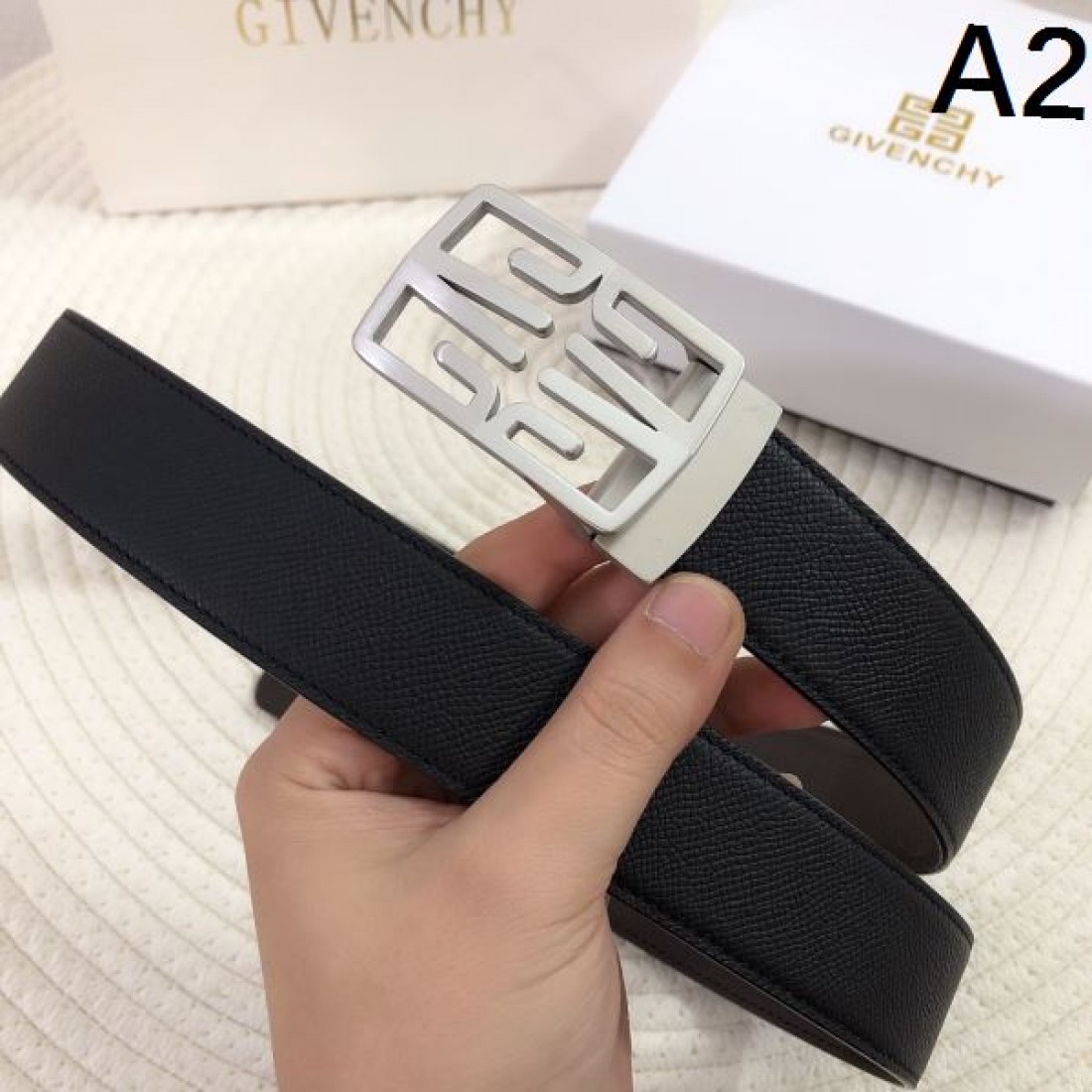 スタイリッシュで都会的な ジバンシィ コピー ベルト GIVENCHY 魅力の逸品