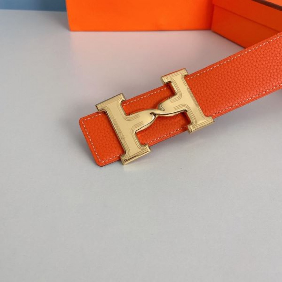 洗練された印象を放つ エルメス コピー ベルト HERMES ラグジュアリーな