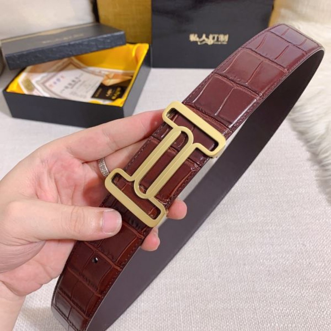  エルメス コピー ベルト HERMES 気品に満ちた スタイリッシュな佇まい