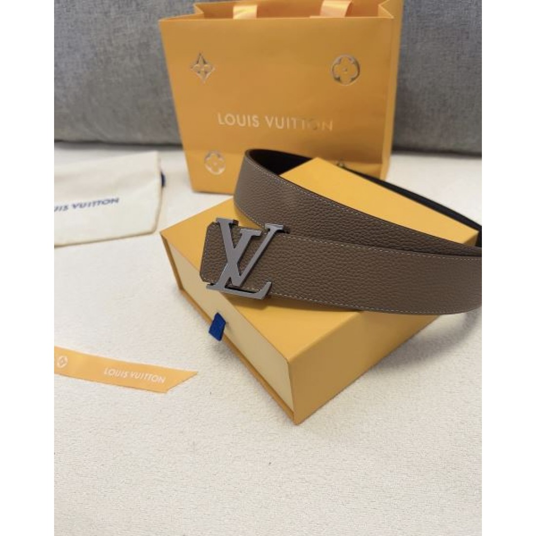 人気急上昇の LOUIS VUITTON ルイ ヴィトン コピー ベルト 個性的で華やか