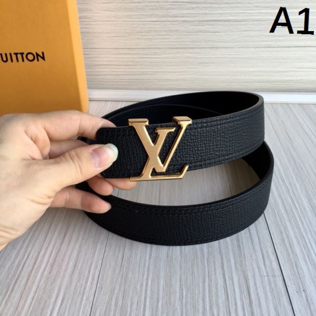 LOUIS VUITTON ルイ ヴィトン コピー ベルト で叶うスタイリッシュで格別な印象