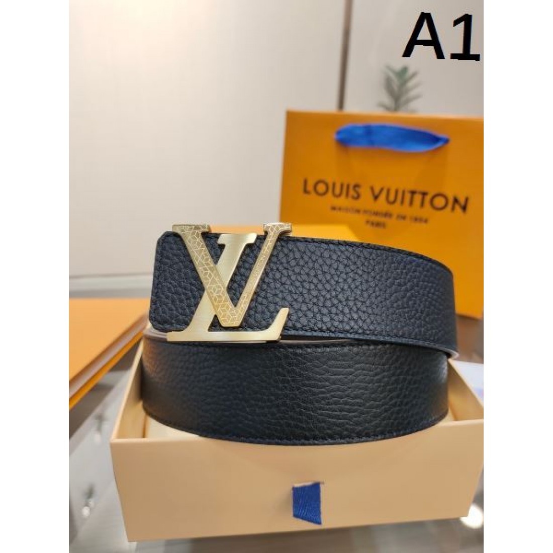 人気を集める LOUIS VUITTON ルイ ヴィトン コピー ベルト 高級感ただよう逸品