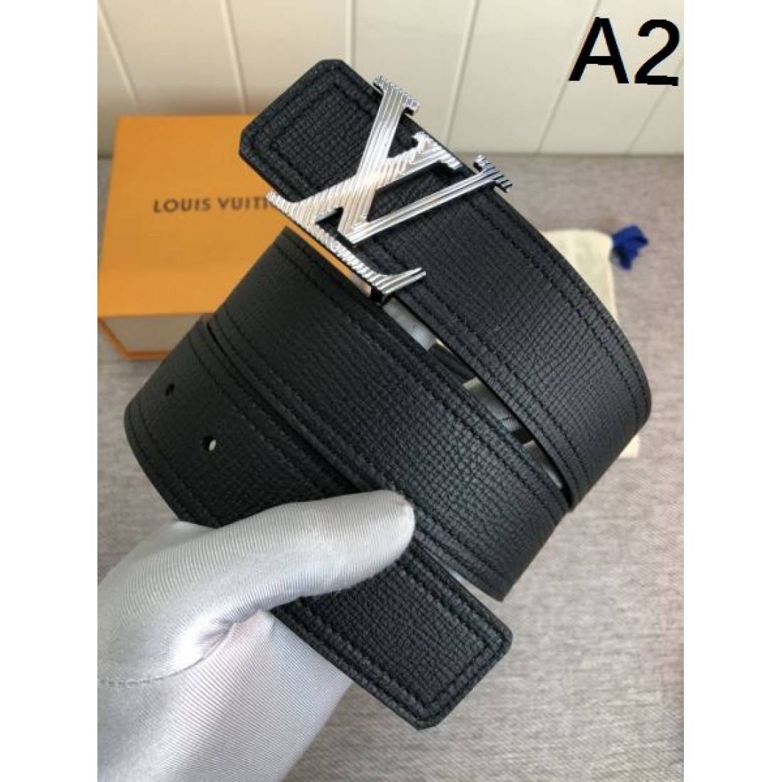 ルイ ヴィトン コピー ベルト LOUIS VUITTON 贅沢で洗練された存在感