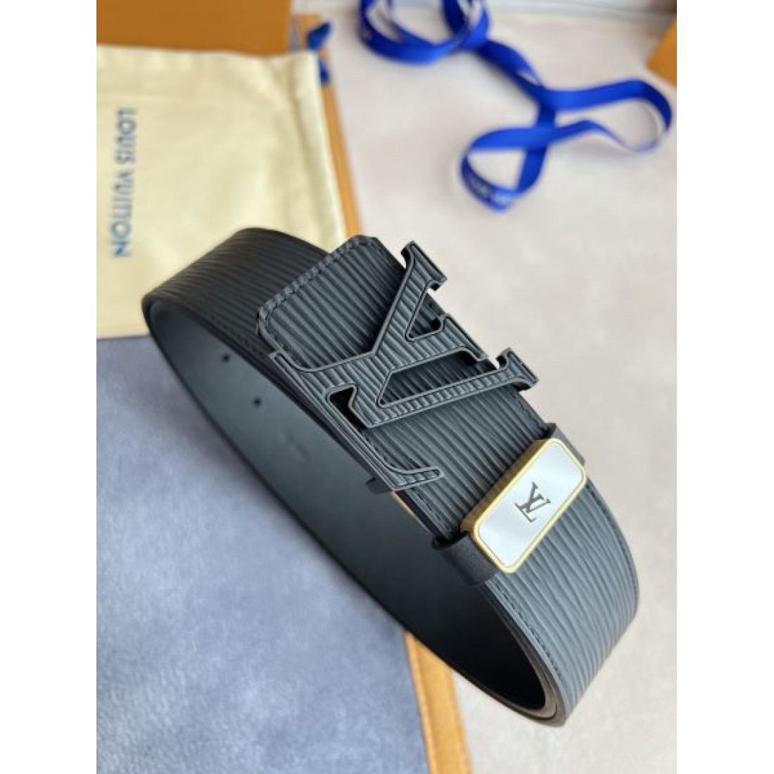 ルイ ヴィトン コピー ベルト LOUIS VUITTON 洗練されたスタイルと特別感