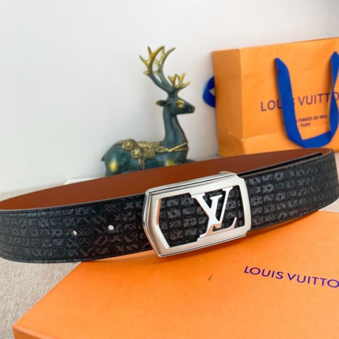 モード感ただよう LOUIS VUITTON ルイ ヴィトン コピー ベルト 人気急上昇中
