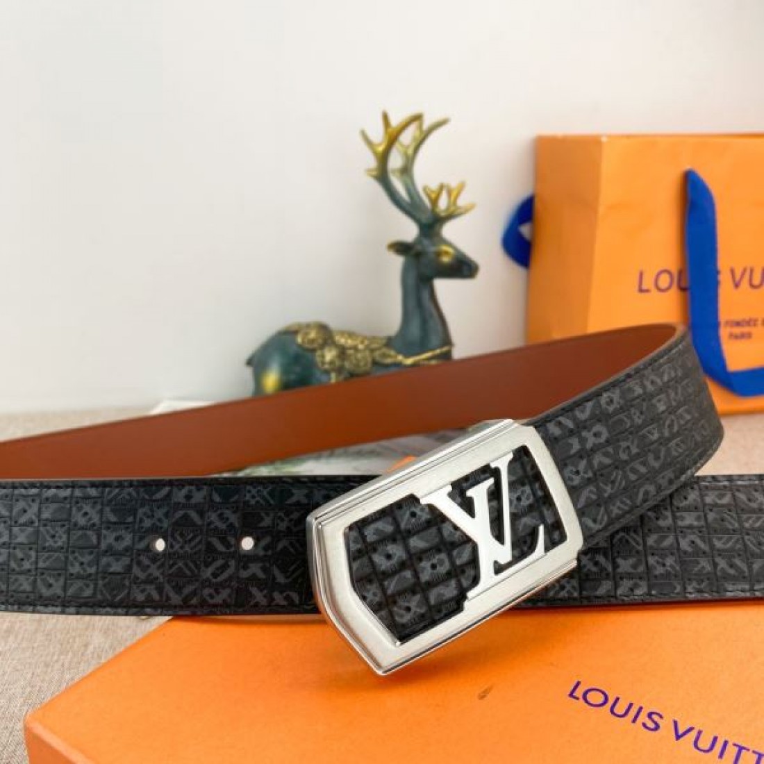 モード感ただよう LOUIS VUITTON ルイ ヴィトン コピー ベルト 人気急上昇中