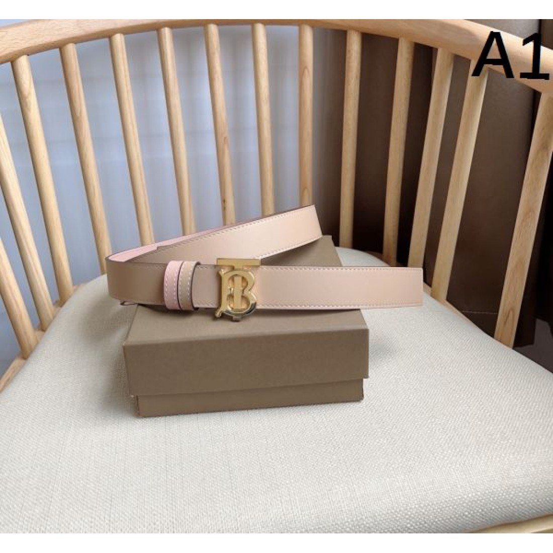 BURBERRY バーバリー スーパーコピー ベルト 上質でクラシックな逸品