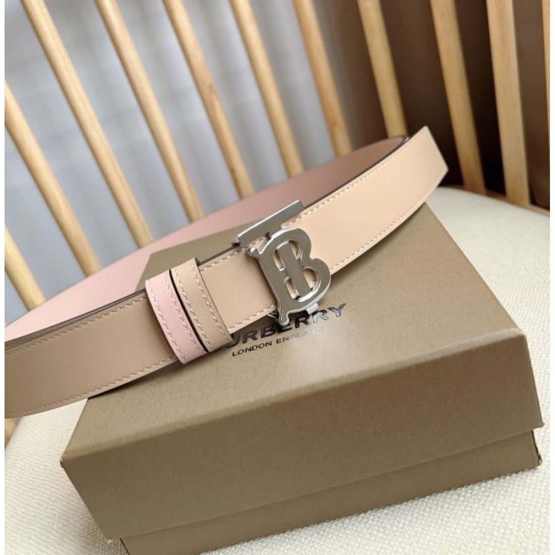 BURBERRY バーバリー スーパーコピー ベルト 上質でクラシックな逸品