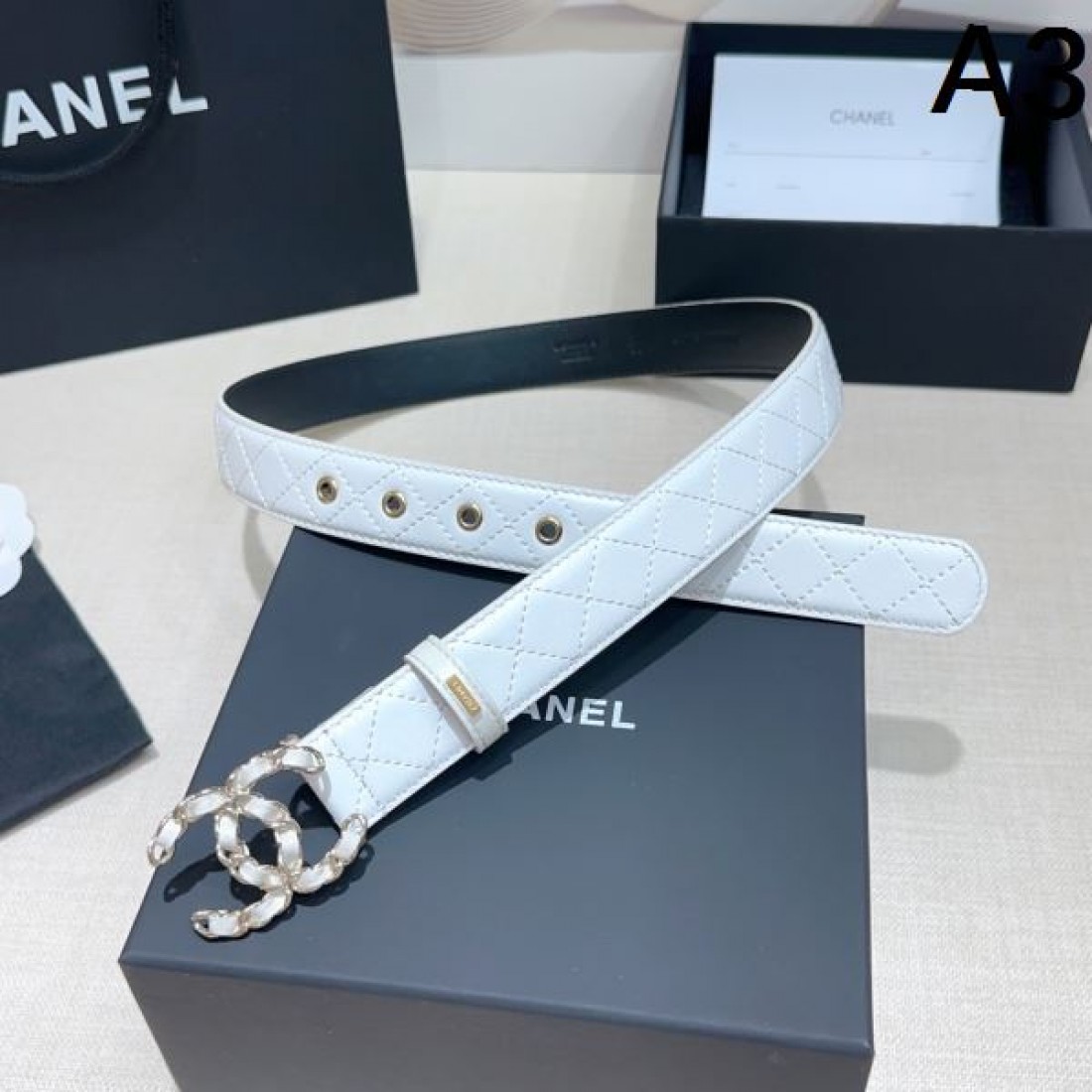  CHANEL シャネルスーパー コピー ベルト 個性的で魅惑的なアクセント
