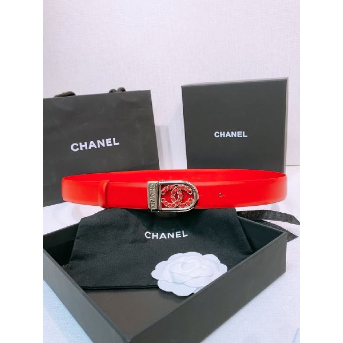 優美なラインが美しい シャネル スーパーコピー ベルト CHANEL