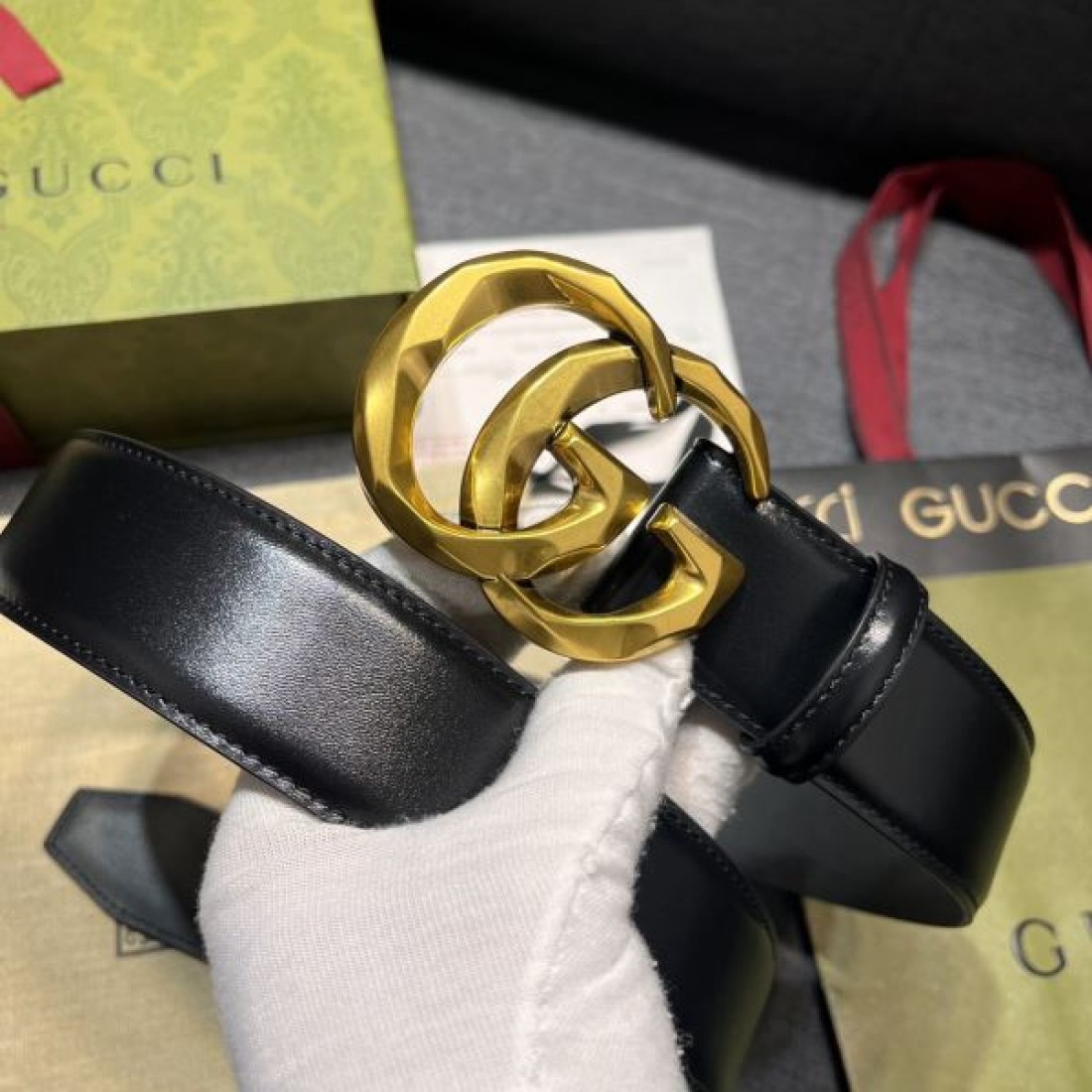 洗練された上質感 GUCCI グッチ コピー ベルト ラグジュアリーな魅力