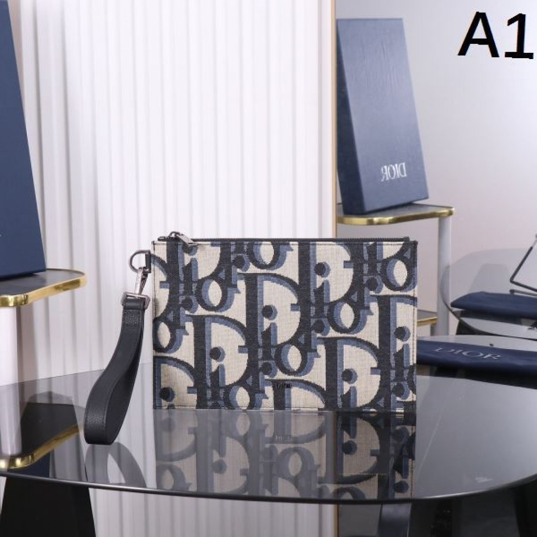 高級感を放つ ディオール コピー クラッチバッグ DIOR 大人の雰囲気
