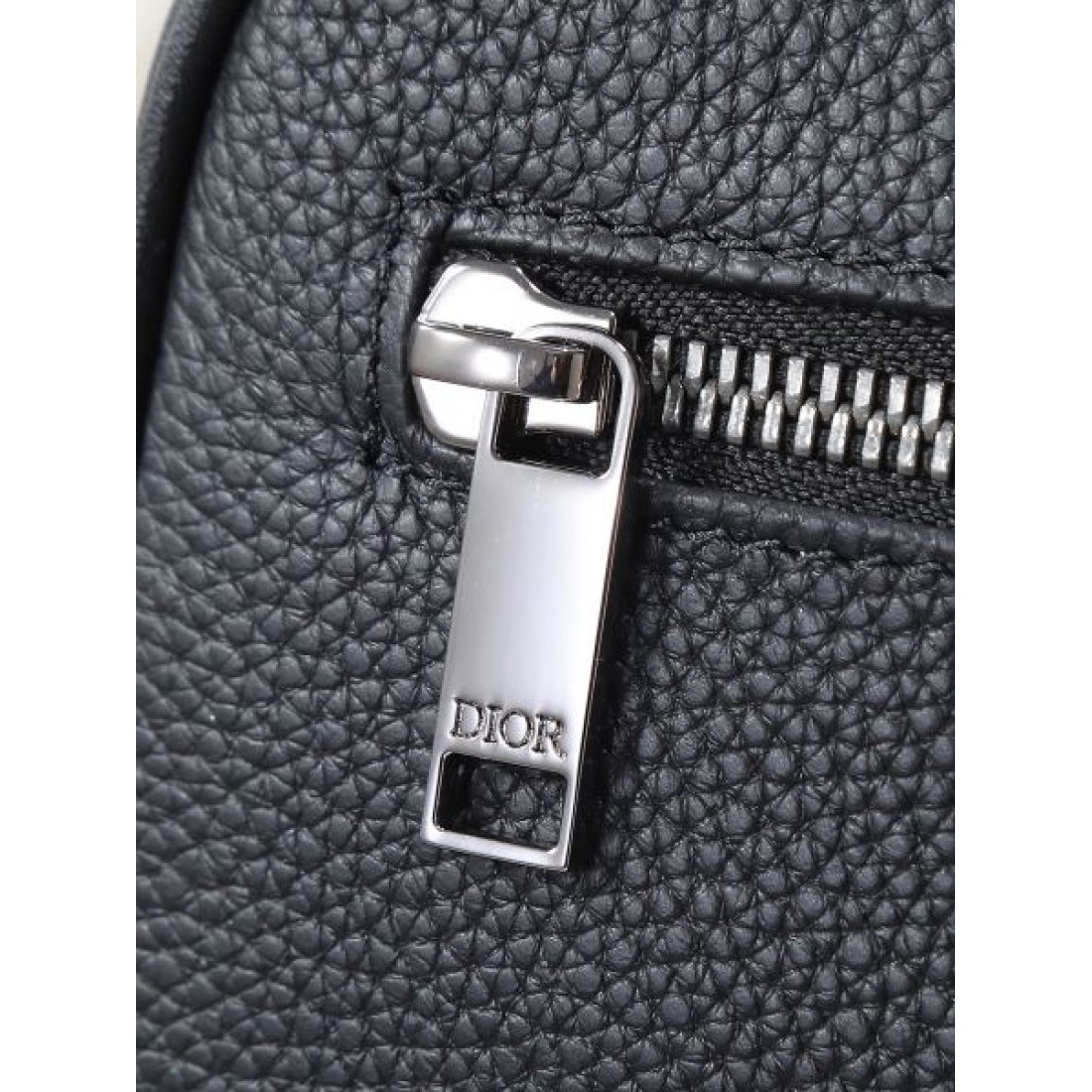 ディオール コピー クラッチバッグ DIOR 華やかでエレガントな印象