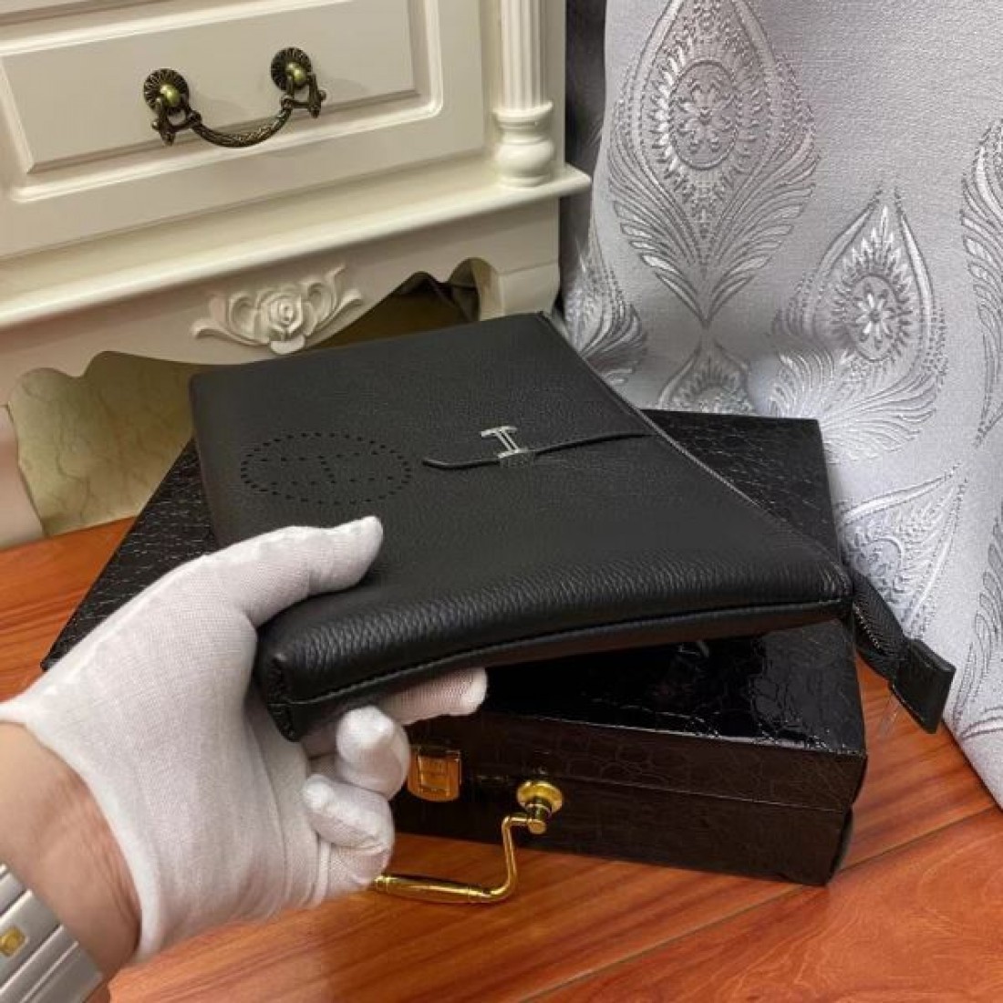 エルメス コピー クラッチバッグ HERMES ラグジュアリーでエレガントな逸品