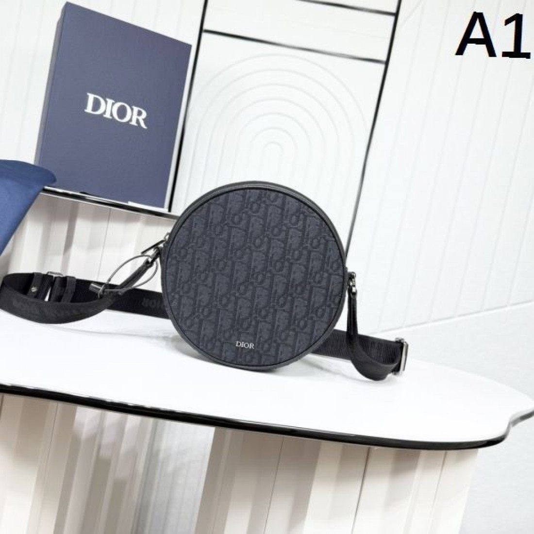 華やかでエレガントな ディオール コピー ショルダーバッグ DIOR 存在感抜群